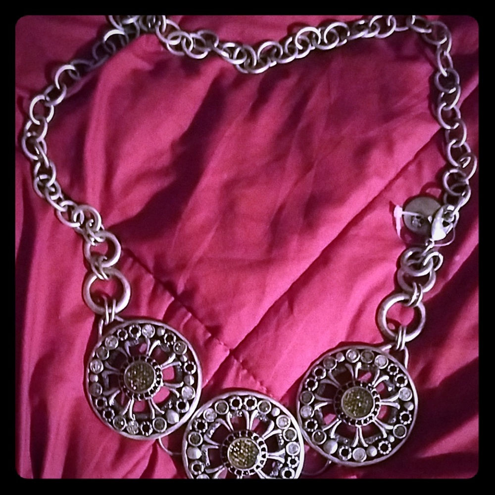 Chico's Silver Belt w 3 Stunning Circles M/L NWOT